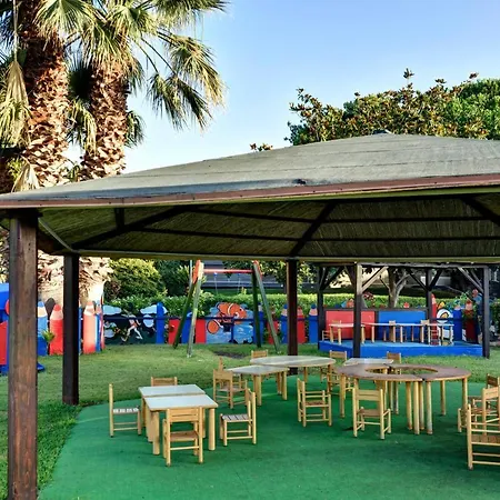 Naxos Sicilia אתר נופש 4*