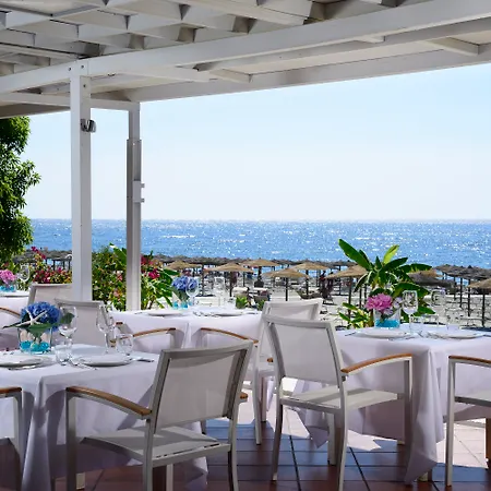 Курортний комплекс Naxos Sicilia 4*