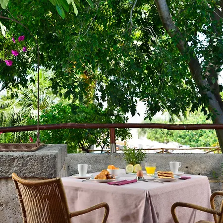 Naxos Sicilia Курортний комплекс 4*